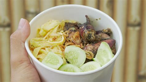 Yang lagi viral, banyak direview oleh food vlogger. 'Dapur Neksam', Rice Bowl yang Viral Dengan Cumi Bertelur ...