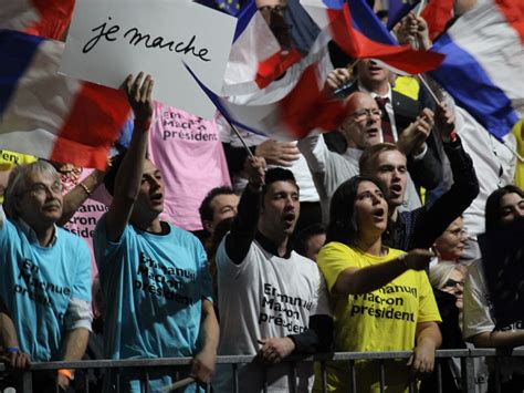 Emmanuel macron devra se passer de son conseiller en charge des questions d'éducation, de jeunesse et de prospective quentin lafay, révèle paris match. Rhône : le directeur local de campagne de Macron claque la ...