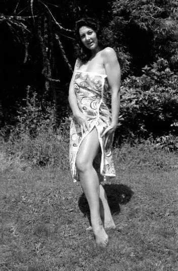 Vintage Pinup Negative 1950s Sexy Brunette Outdoor Pose 400 Picclick
