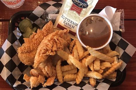 Food for the soul is a great business fast moving, very loud and at times stressful having so many people come in at once to eat. The 4 best soul food spots in Nashville
