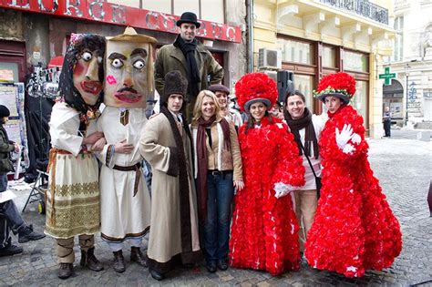 Dragobetele este o sărbătoare de origine dacică celebrată de români pe 24 februarie. Dragobete | Celebrating love in the authentic Romania way
