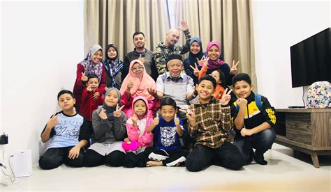 Seni bina tudor ini telah mempengaruh banyak hotel yang didirikan di cameron highland dan satu contoh yang nyata adalah cameron highlands resort. Aidilfitri 2019 di Cameron Highlands - SOP.NAME.MY