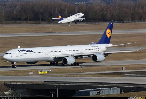 D Aiht Lufthansa Airbus A340 600 At Munich Photo Id 365917