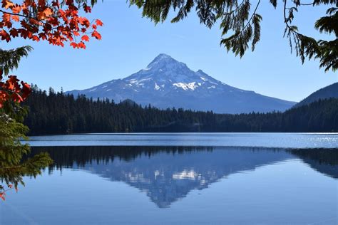 Itap Of Mount Hood At Lost Lake In Oregon October 2018 Itookapicture