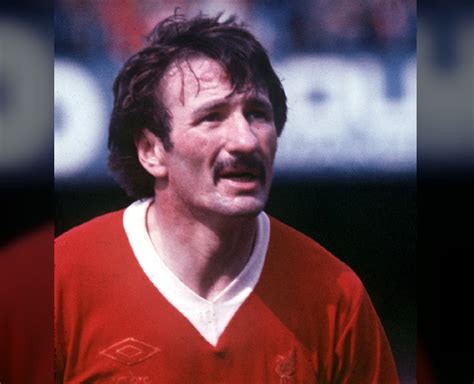 Liverpool Great Tommy Smith Dies Aged 74 New Straits Times Malaysia