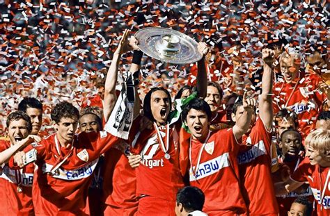 Odottaa odottava seuraamispyyntö käyttäjältä @vfb. Abstieg des VfB Stuttgart: Im Jahr 2007 begann der Absturz ...