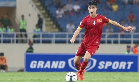 Duy mạnh được biết đến là ca sĩ khét tiếng showbiz việt. U23 Việt Nam: Duy Mạnh tài năng còn sở hữu hàng hiệu mơ ước