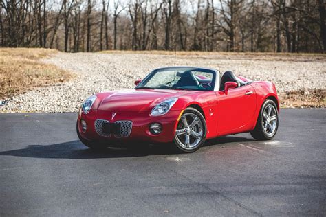 Engine, horsepower, torque, dimensions and mechanical details for the 2009 pontiac solstice. Want A (Nearly) New Pontiac Solstice? Here's Your Chance ...