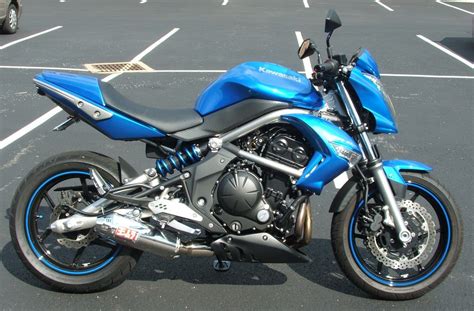 Dohc, 4 valves per cyl. JL Motorcycles: Kawasaki ER6N (2009)