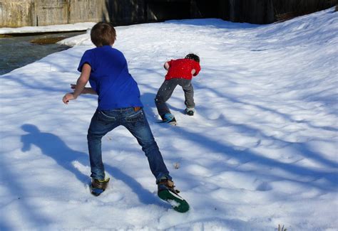 Fotos Gratis Niños Chicos Jugando Nieve Contento Frío Divertido