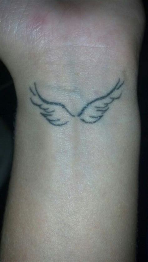 Simple Angel Wings Tattoo Designs