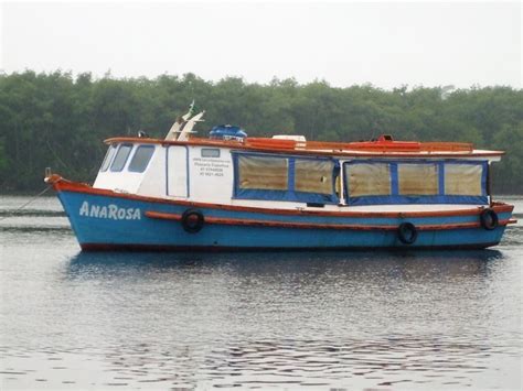 Embarcações ABALINE Associação de barqueiros do litoral norte do Paraná