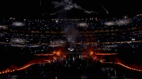 Beyoncés 2013 Super Bowl Halftime Show The 13 Best Moments E News