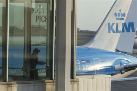 Klm Accused Of Greenwashing In Lawsuit Over ‘fly Responsibly Ads