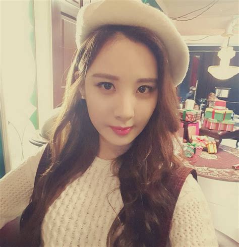 Snsd Seohyun Delights Fans With Her Sweet Selfie Wonderful Generation