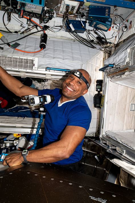 Astronaut Wires