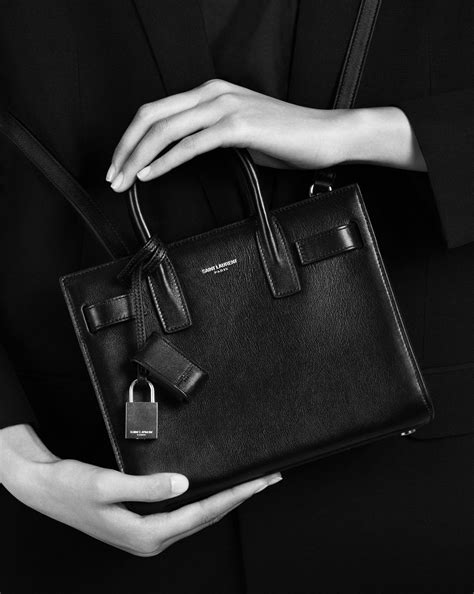 Classic Sac De Jour Nano In Smooth Leather View With Model 2