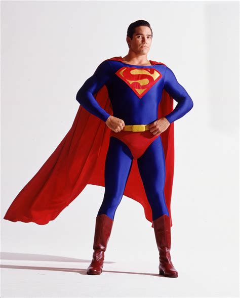 Superman and lois to premiere on the cw. Clark's Costume | Lois and Clark: The New Adventures of ...
