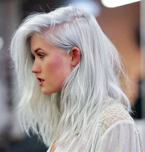 These 25 Silver And Platinum Looks Will Have You On Cloud Nine