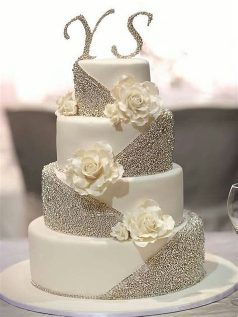 Check out the following cake decorations—from deckle edge, to drip, and everything in. 26 Best White Wedding Cake Design for Traditional Wedding ...