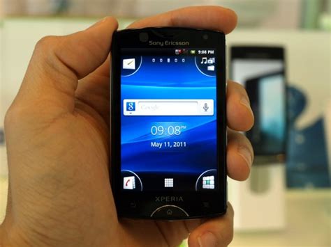 Unlocked Cell Phones Hands On Sony Ericsson Xperia Mini And Mini Pro