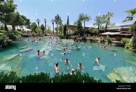 Pamukkale Turkey July 9 2015 A Lot Of Peaople Visit The Cleopatra