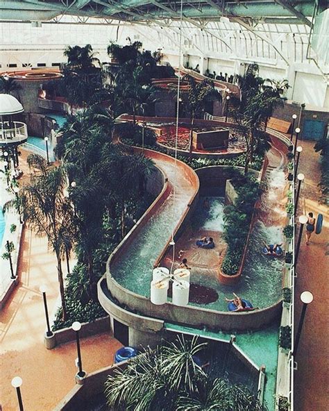 West Edmonton Mall Water Park Mid 1980s 💧 Water Park Cool Water