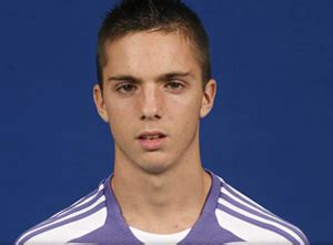 Pablo sarabia's style of play. Foros de PeSoccerWorld.com • Crear Jugadores Pes 2011 Ps2 ...