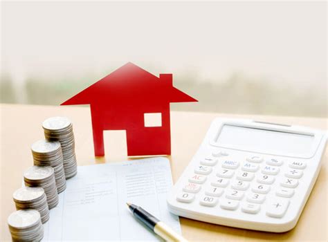 Home loan emi is calculated using a formula that takes into account the home loan amount, home loan interest rate and the number of payments to be made (which depends on the home loan duration and how often you make the payments which is typically monthly). Home Loan EMI Calculator - DialaBank - Apr 2021