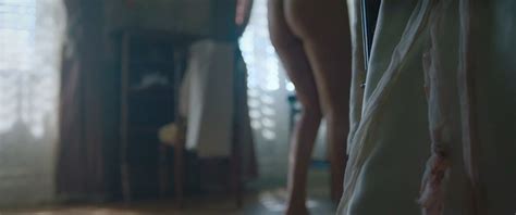 Nude Video Celebs Julie De Bona Nude Le Bazar De La