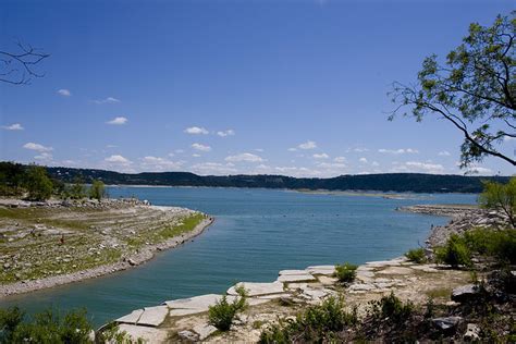 14 Gorgeous Lakes to Visit in Texas This Summer