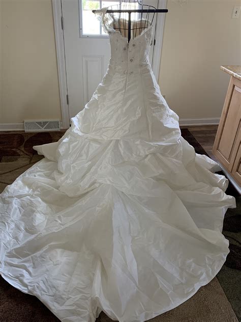 Kirstie Kelly Topaz New Wedding Dress Save 93 Stillwhite