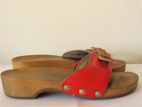 vintage 1970s red dr scholl wooden sandals 8 by thelovedone