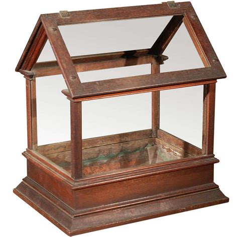 Build your own portable paradise with our range of terrarium supplies at hobbycraft. Wood and Glass Terrarium at 1stdibs