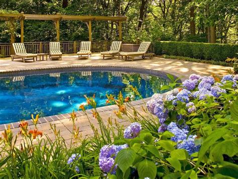 40 Swimming Pool Landscaping Ideas Hgtv