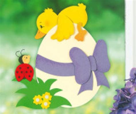 Osterhasen basteln vorlage kostenlos hervorragend osterhasen basteln. Fensterbilder basteln für Ostern | familie.de in 2020 ...