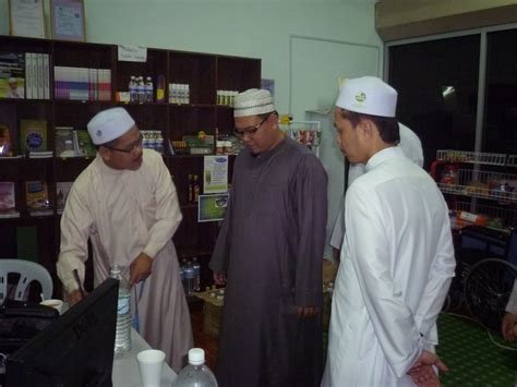 Sholat sunnah di waktu pagi paling mustajab untuk meminta rejeki adalah sholat dhuha. Gambar Sekitar Majlis Zikir DSBBST 23 Jan 2014 ...