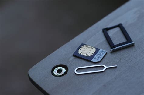It's important to know how to insert and remove a sim card just in case you ever need to change it for a new one. Apple SIM - what is it and how could it change things for ...