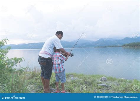 Dad Teach His Son Fishing Stock Image Image Of Catch 133832065
