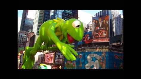 Kermit The Frog Macys Thanksgiving Day Parade 2011 Youtube