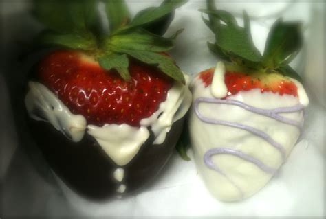 Groom And Bride Chocolate Covered Strawberries Food Chocolate Covered