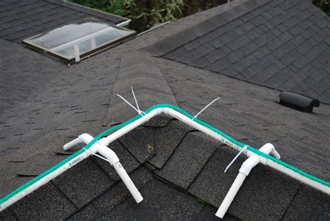 Frame for Installing Christmas Rope Lights on Ridgeline of ...