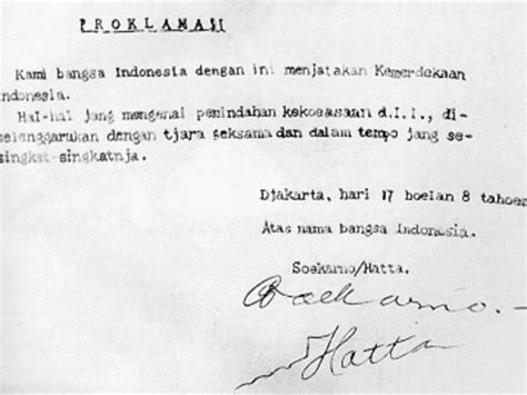 Teks proklamasi dibacakan oleh presiden soekarno pada tanggal 17 agustus 1945. Perbedaan Teks Proklamasi Klad Dan Otentik - Dunia Belajar