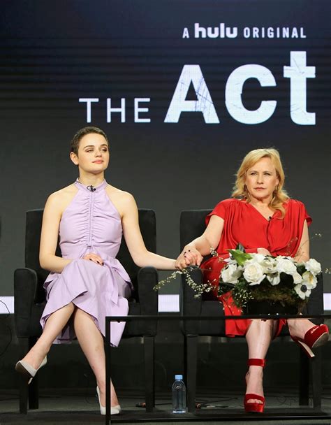 The Act Season 1 Cast Details Of Hulus Highly Anticipated Show Meaww