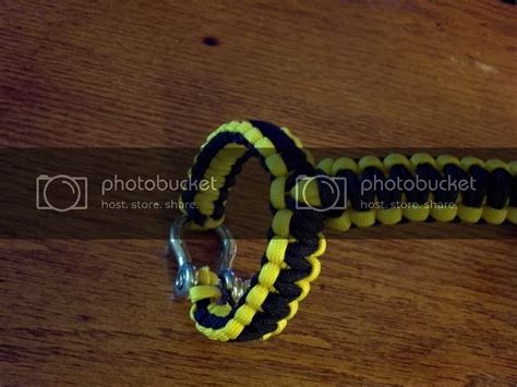 How to braid paracord paracord guild. Paracord Grab handles ~ how to make your own. | Jeep Wrangler Forum | Paracord, Jeep wrangler ...