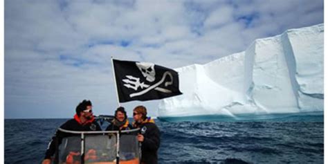 Whale Wars An Interview With Captain Paul Watson Ocean Sentry