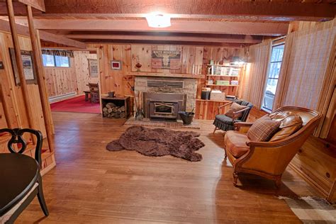 Find your perfect pinetop cabin rental here, from cabins near arizona's white mountains to cabins set within walking distance of area attractions. Woodpecker Cabin in Pinetop, AZ - White Mountain Cabin Rentals