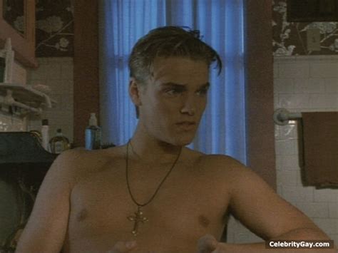 Naked Pitchuer Of Riley Smith Telegraph