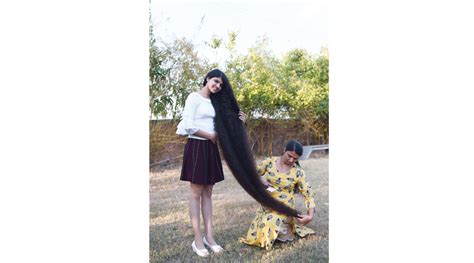 indian ‘rapunzel remains a cut above with world s longest teen hair oman observer