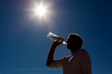 People like to sit under the fans or in air conditioners and cooler to keep. Moving In Hot Weather Tips | Great Day Moving of Kansas City